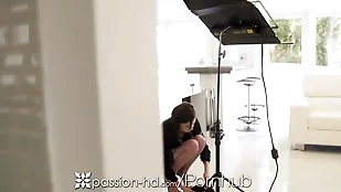 Petite photographer assistant blowjob brunette caught