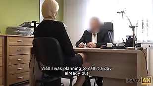 A Realtor allows a lender to audition blonde blowjob