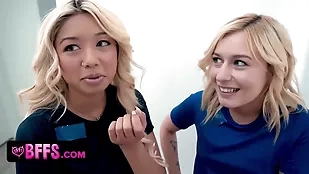 Blonde teen girls satisfy blonde cumshot facesitting