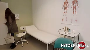 Hitzefrei Dr. enjoys another big cock blowjob doctor